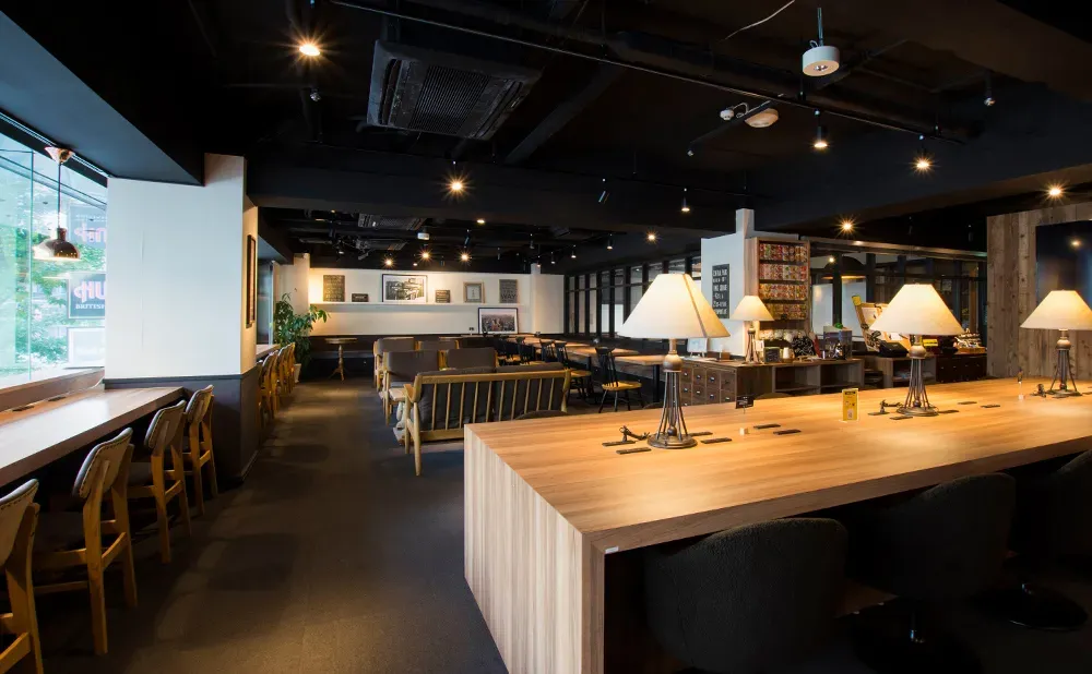 Basis Point新橋銀座口店 オープン席